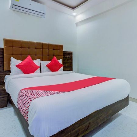 Hotel Golden Palace Lodging And Boarding Thane Exterior photo